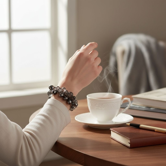 Jewelry - Gray & Silver Tone Beaded Bracelet